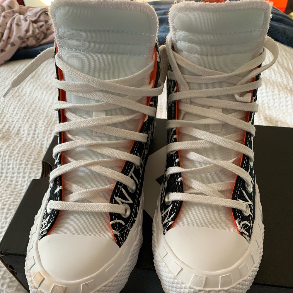 High top Chucks - Picture 2 of 5